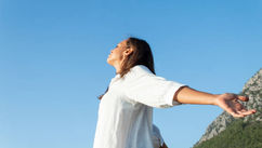 The Woman Who Learned to Breathe and Spent Decades Teaching the Rest of Us
