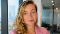 Natural Beauty and Graceful Aging – Interview with Kobido Expert, Anna Sarach
