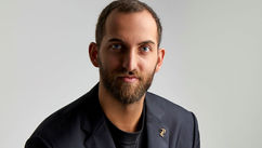 Rē’s Journey – An Exclusive Interview With Founder Alberto Bitar