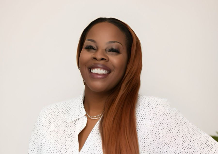 Smiling photo of Dr. Jamila Banks