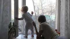 The 5 Tips to Maintain Your Strength to Keep Up with Your Little One