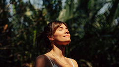 Experience RISE Sound Bowl Meditation for Relaxation and Inner Calm