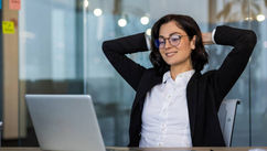 How Female Leaders Stay Feminine and Professional