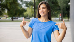 Why It’s Hard to Brag About Yourself and How to Do It Healthily