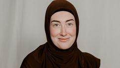 Guiding Women from People-Pleasing to Self-Choosing – Interview with Nina IJsselstijn