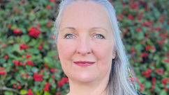 Discover The Transformative Power Of Iyengar Yoga – Exclusive Interview With Nathalie Fairbanks