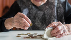 Why Many Smart Women Still Retire In Poverty