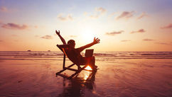 Why Life Really Is Better at the Beach – The Science of Salt, Sand, and Creativity