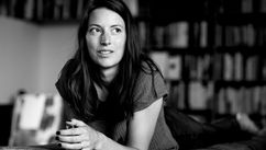 A Journey From Oxford Academia To Founding An Online Reiki School – Interview With Dr. Hannah Arnold