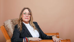 The Woman Behind Auratherapy and the Art of Self Healing – Exclusive Interview with Laura McCann