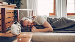 The Science of Deep Sleep and 5 Keys to Transform Your Nights