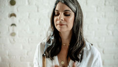 7 Common Signs of Past Life Trauma and How to Heal It