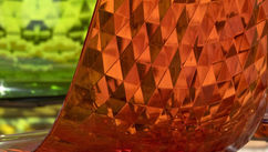 Plexiglass Vs. Glass – Features, Sustainability, And Modern Uses In Architecture