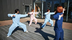 Tai Chi vs Qigong – How Each Practice Cultivates Energy and Balance