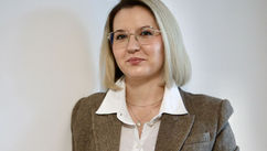 Create a Life Aligned With Your Values With Life and Relationships – Interview with Zsuzsánna Boni