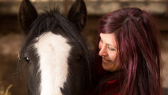 Uses Horses to Transform Leadership and Empower Communities – Interview with Danielle Mckinnon