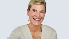Empowering Leaders Through Effective Communication – Exclusive Interview With AmyK Hutchens