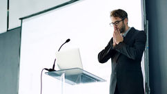 Overcoming Nervousness Before Public Speaking – Three Proven Tips
