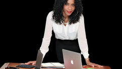 A Driven Entrepreneur And Self-Leader – Exclusive Interview With Alizé Utteryn