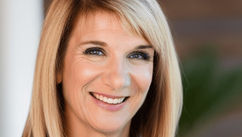 Redefining Sales With Comfort and Connection – Exclusive Interview With Stacey Hall