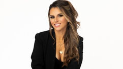 From Makeup Enthusiast To Professional Makeup Artist & Beyond – Interview With Jillian Babcock