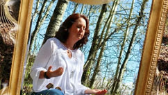 Modern Mediumship: How Anyone Can Tap Into Their Psychic Abilities – Interview With Laurie Parente