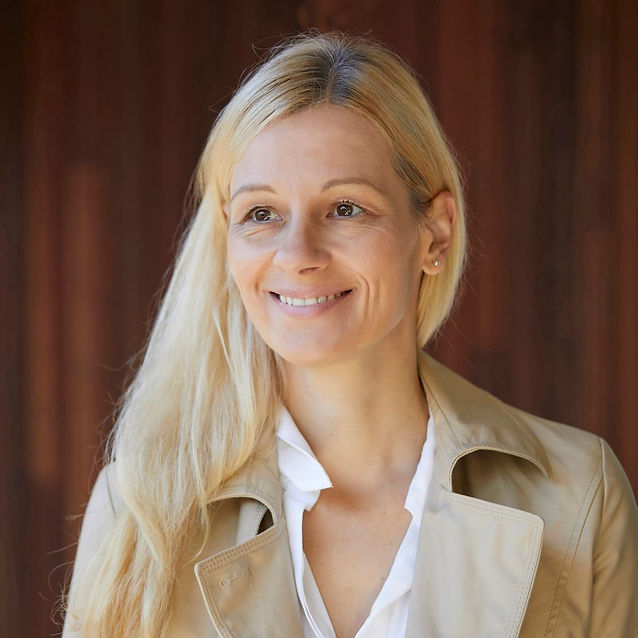 Image photo of Angela Mischkulnig