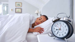 10 Tips To Sleep Well When The Clocks Spring Forward