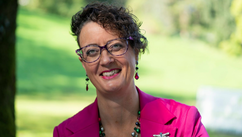 Trauma Is All Around Us: Here’s What Refreshing Leaders Need To Know – Interview With Kate Brassington