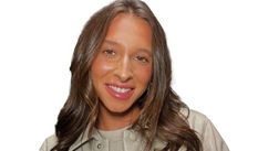 Unleashing Personal Style And Personality Through Fashion – Exclusive Interview With Shani Breiman