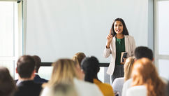 5 Top Public Speaking Tips For Non-Native English Speakers