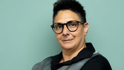Interview with Carla dos Santos – The SEO Coach Who Transforms Businesses Into Authority Figures