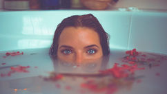 Why Being "Right" Is Drowning You – Lessons From a Bathtub Breakthrough