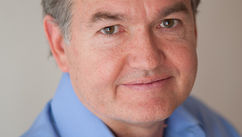 Meet John Gray – Leading Relationship Expert: How Women and Men Perceive the Workplace Differently 